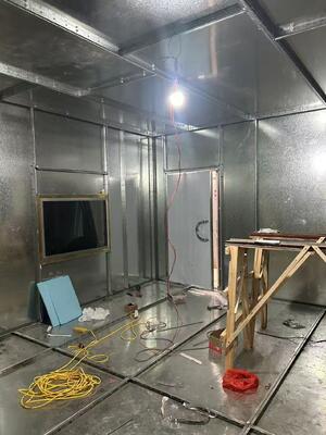 قیمت خوب اتاق محافظ RF با اثربخشی محافظ 100dB، اندازه اتاق قابل تنظیم و فیلتر RC با مقاومت 50 اوم برای حفاظت EMI آنلاین